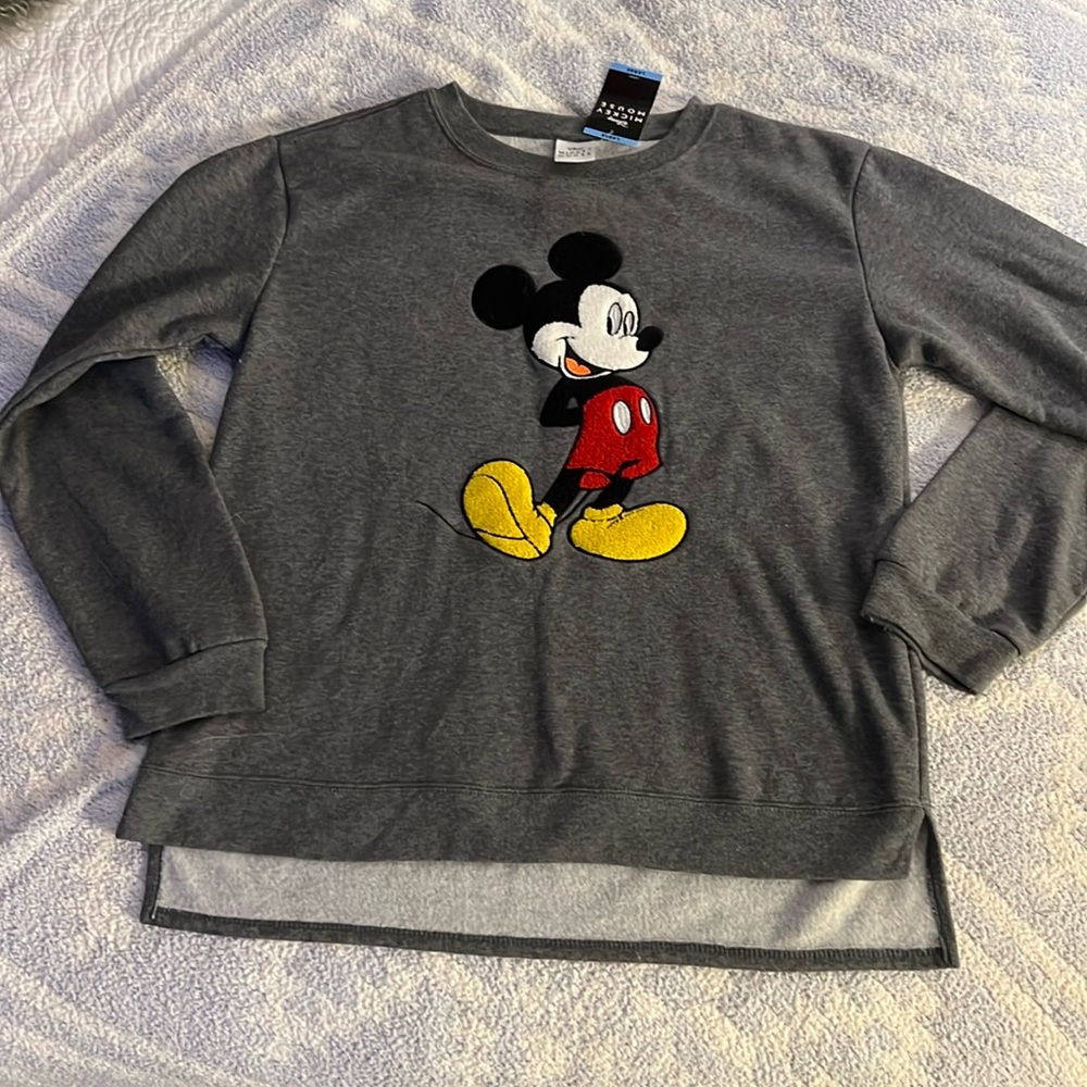 NWT Micky Mouse sweatshirt- large